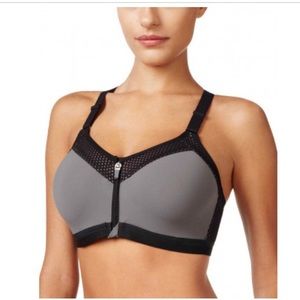 Wacoal lightly padded underwire sports bra 38DDD